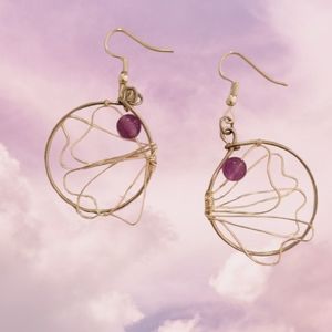 Wirewrapped butterfly hoops